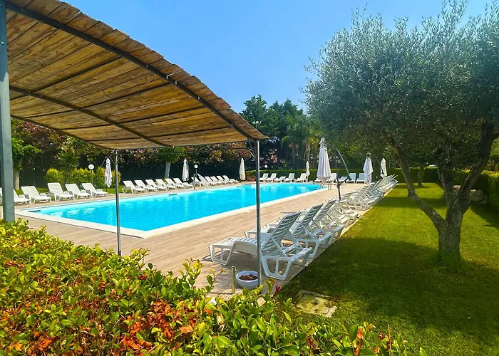 Hotel Park Village